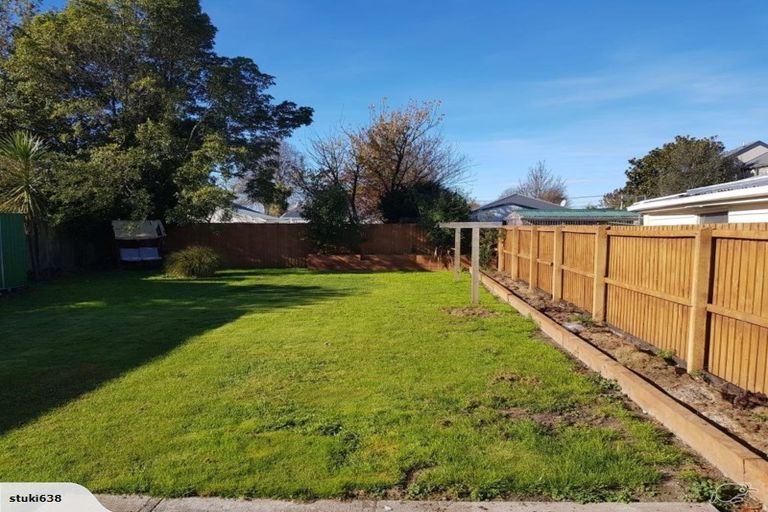 Photo of property in 6 Woodville Street, Edgeware, Christchurch, 8013