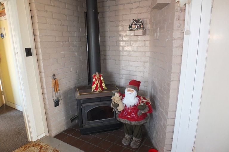 Photo of property in 9 Carthew Terrace, Foxton Beach, Foxton, 4815