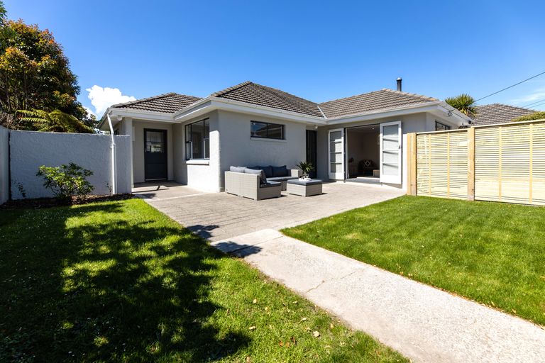 Photo of property in 1/44 Cutts Road, Russley, Christchurch, 8042