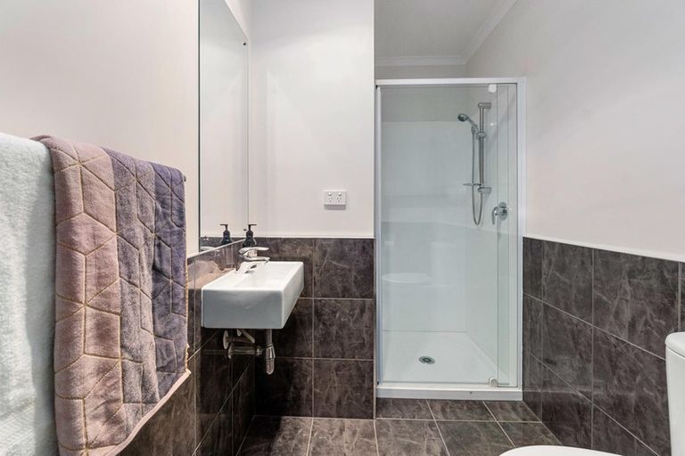 Photo of property in 65a Willerton Avenue, New Lynn, Auckland, 0600