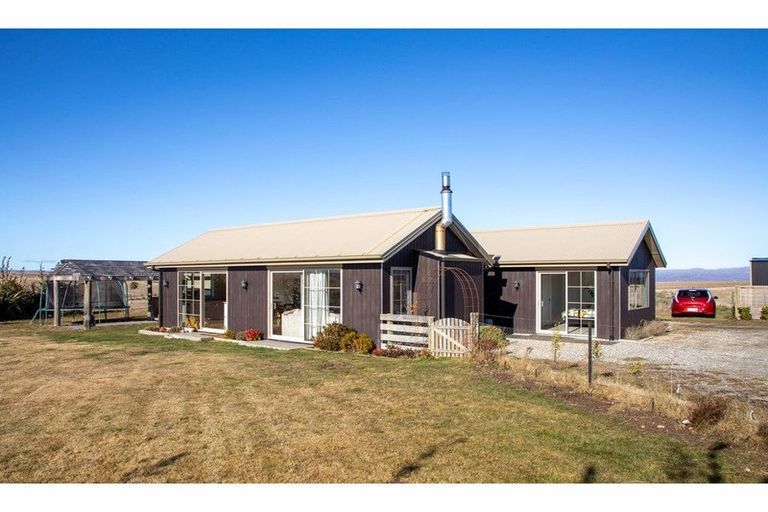 Photo of property in 12 Swamp Lane, Waikerikeri, Alexandra, 9393