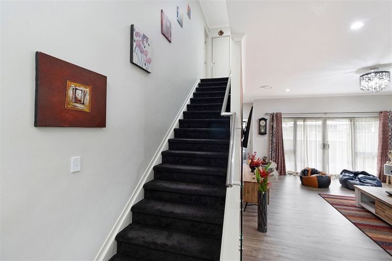 Photo of property in 7a Woodvale Road, Glen Eden, Auckland, 0602