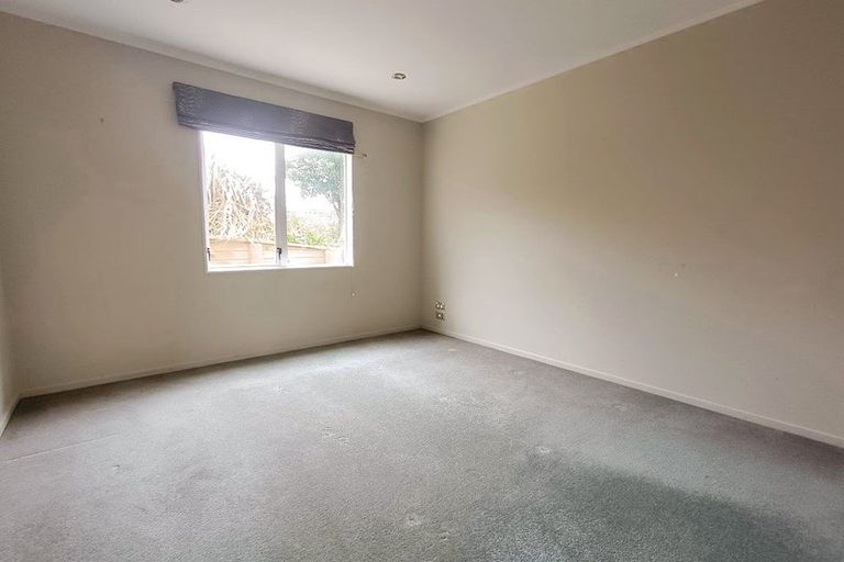 Photo of property in 17 Terrace Road, Titahi Bay, Porirua, 5022