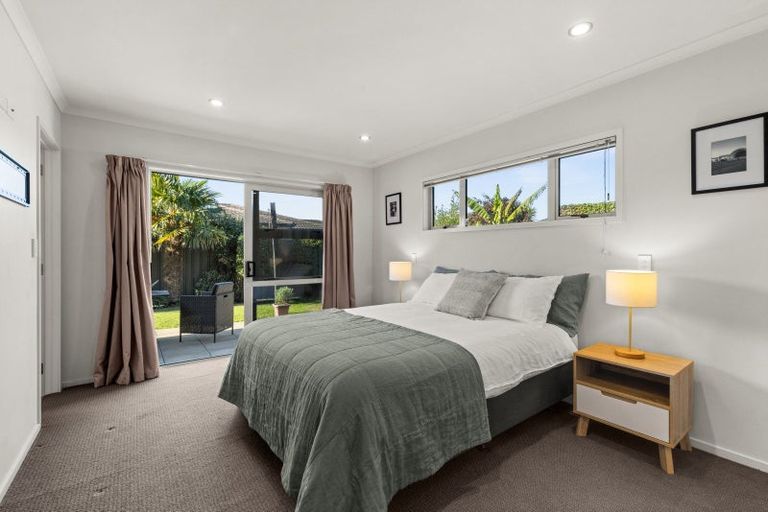 Photo of property in 4 Aoraki Road, Poraiti, Napier, 4112