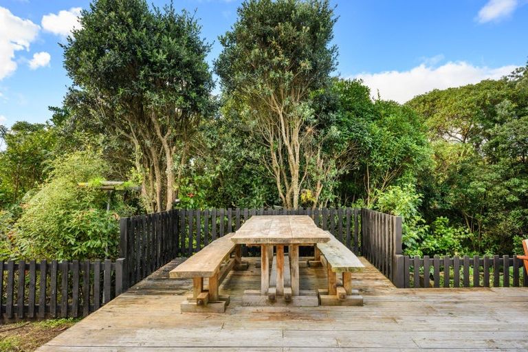 Photo of property in 151 Summerhill Drive, Fitzherbert, Palmerston North, 4410