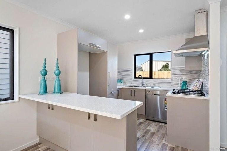 Photo of property in 35d Laurie Avenue, Papakura, 2110