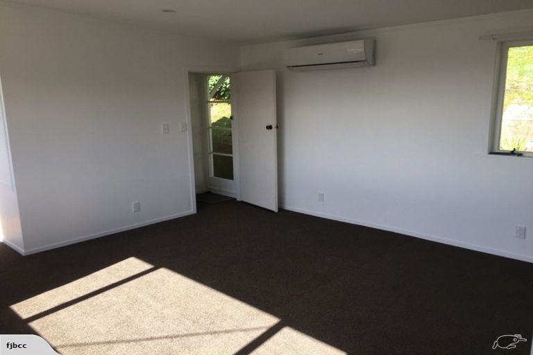Photo of property in 19 Whaui Street, Vogeltown, Wellington, 6021