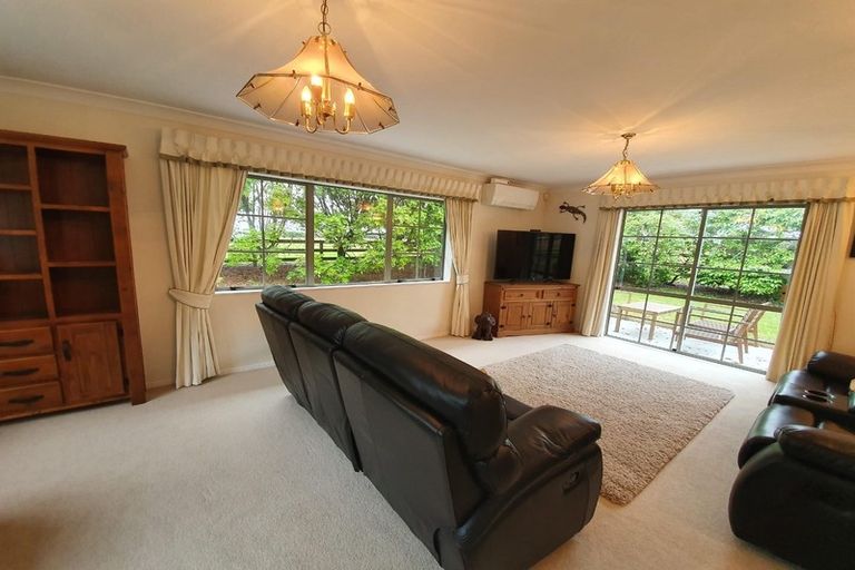 Photo of property in 15 Gellert Road, Karaka, Papakura, 2580