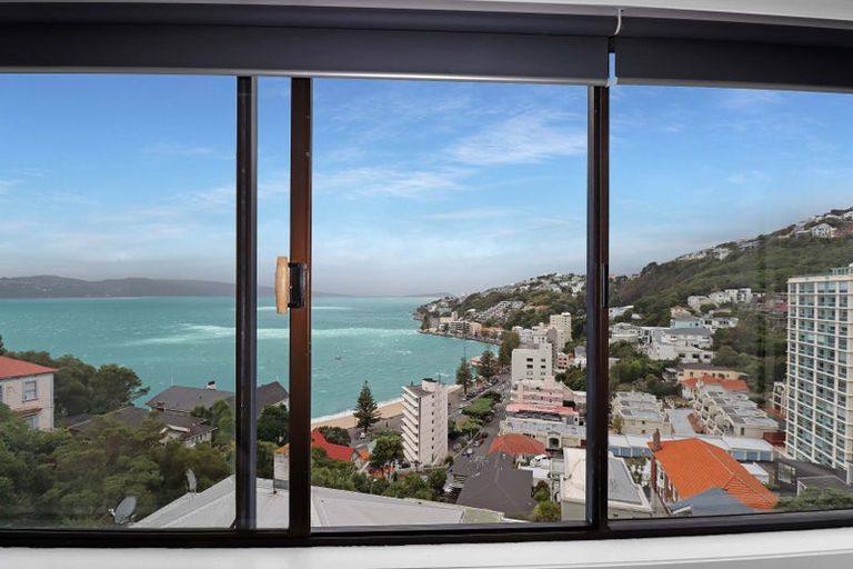 Photo of property in 6/2 Oriental Terrace, Mount Victoria, Wellington, 6011