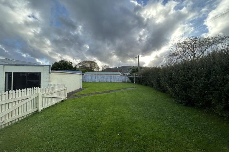 Photo of property in 132 Mcleod Street, Elderslea, Upper Hutt, 5018