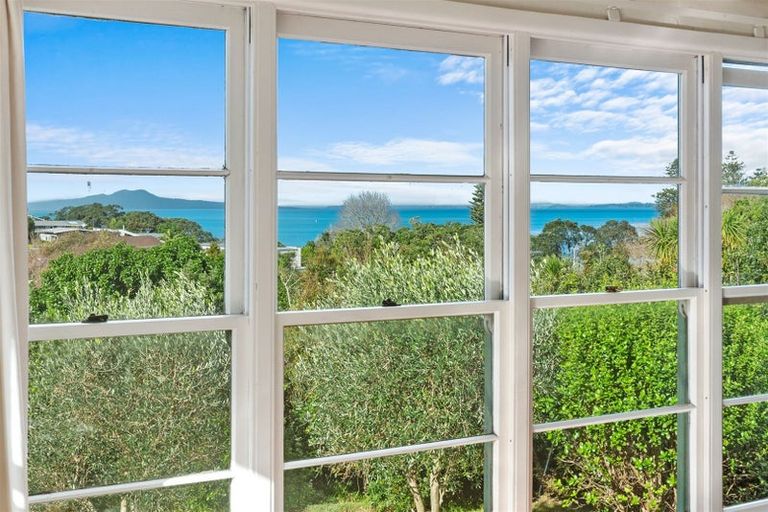 Photo of property in 127 Deep Creek Road, Torbay, Auckland, 0630