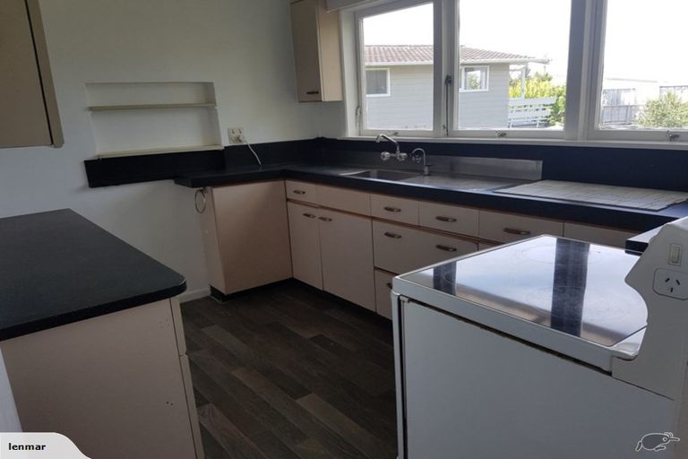 Photo of property in 51 Toroa Street, Torbay, Auckland, 0630