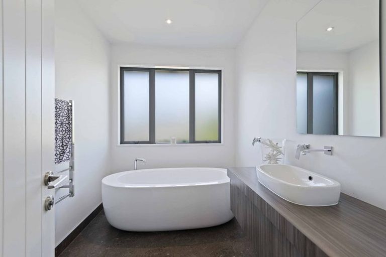 Photo of property in 92 Manse Road, Leeston, 7632