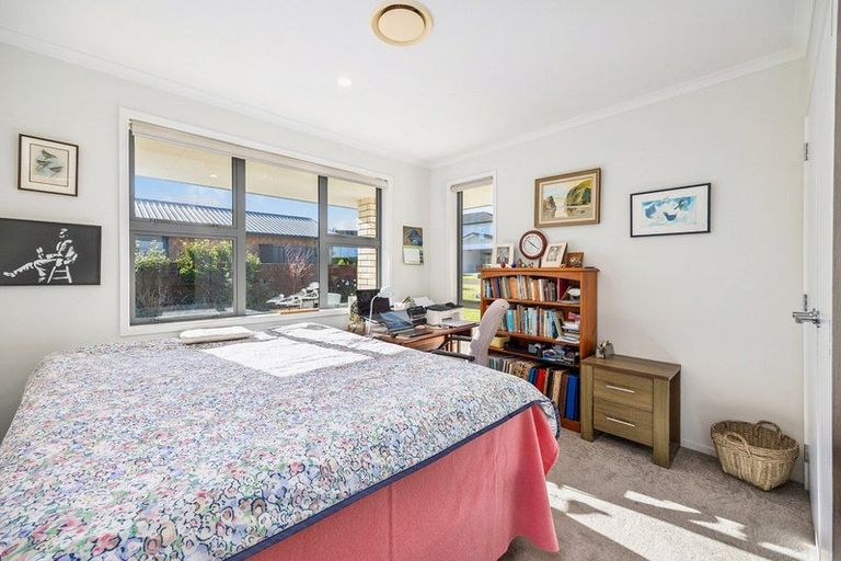 Photo of property in 6 Lees Cove, Karaka, Papakura, 2113