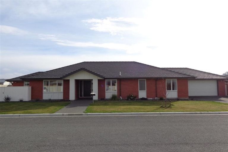 Photo of property in 6 Cassino Street, Rangiora, 7400