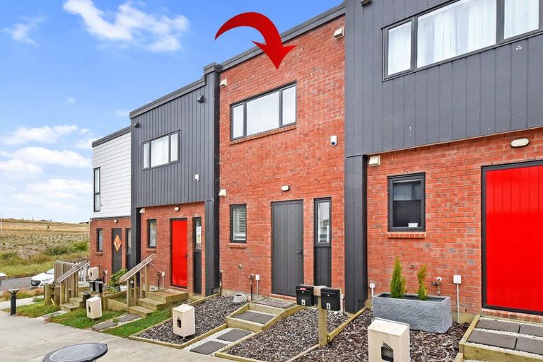 Photo of property in 10 Finstock Way, Rolleston, 7614