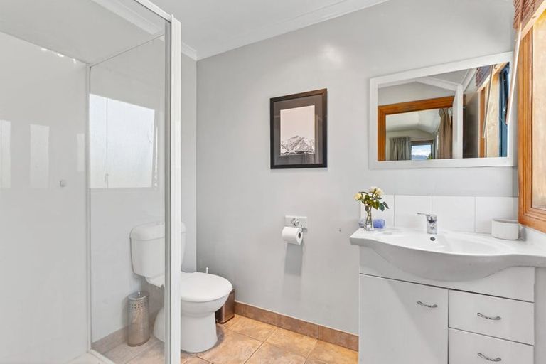 Photo of property in 9 Totara Terrace, Wanaka, 9305