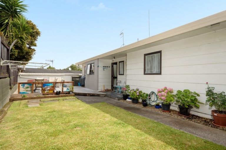 Photo of property in 14b Pokapu Place, Bethlehem, Tauranga, 3110