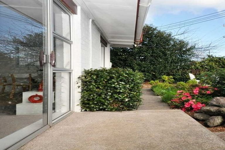 Photo of property in 1/29 Wallace Road, Mangere Bridge, Auckland, 2022