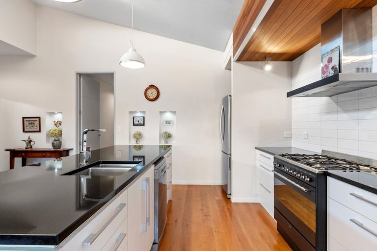 Photo of property in 11 Simeon Street, Spreydon, Christchurch, 8024