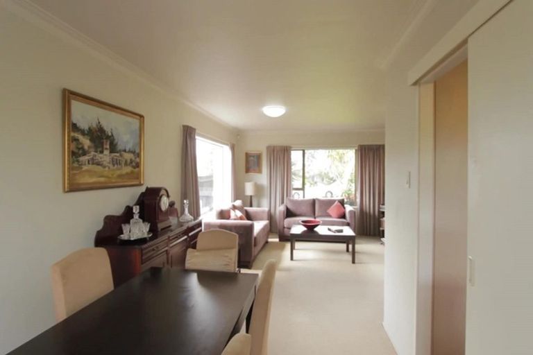 Photo of property in 15 Chip Grove, Sunnyhills, Auckland, 2010