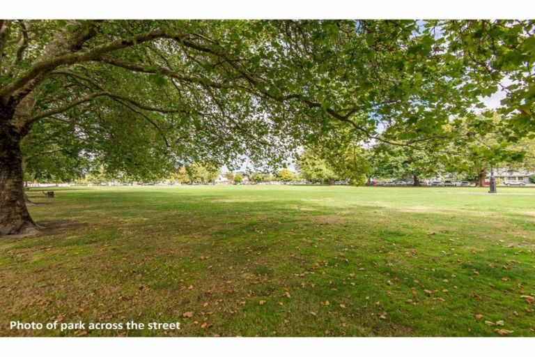 Photo of property in 8/32 Cranmer Square, Christchurch Central, Christchurch, 8013