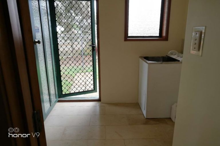 Photo of property in 58 Marywil Crescent, Hillcrest, Auckland, 0627