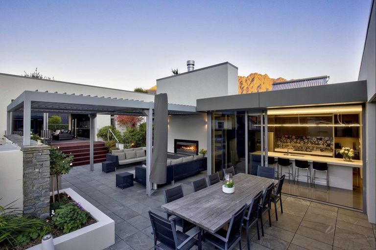 Photo of property in 48 Lake Avenue, Frankton, Queenstown, 9300