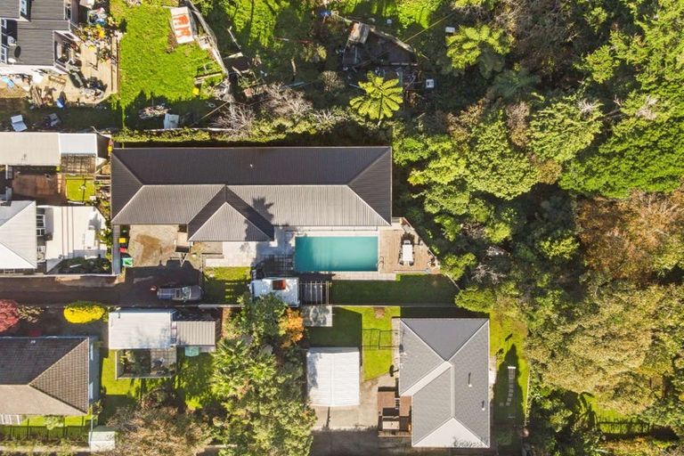 Photo of property in 136b Seaview Road, Westown, New Plymouth, 4310