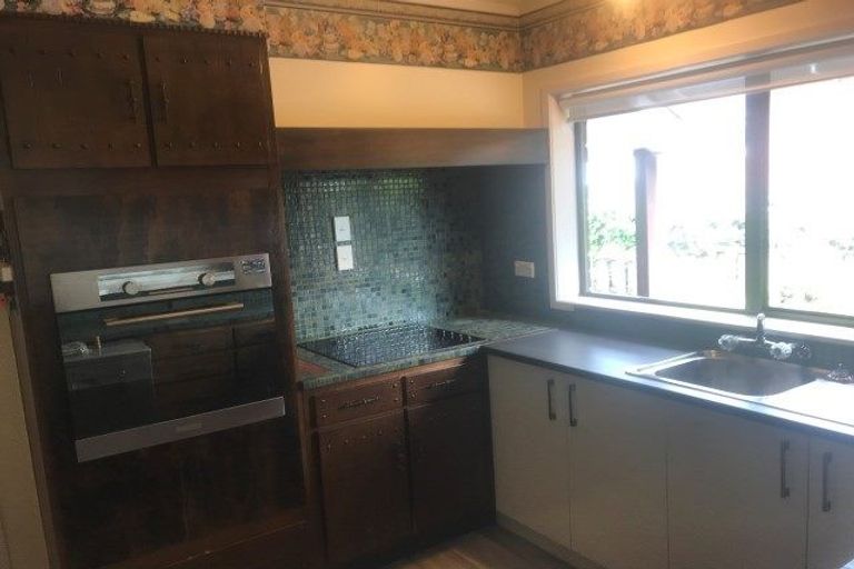 Photo of property in 1/3 Hastings Road, Mairangi Bay, Auckland, 0630