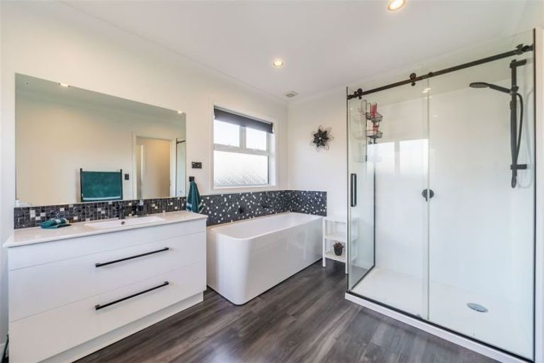 Photo of property in 6 Hudson Avenue, Ebdentown, Upper Hutt, 5018