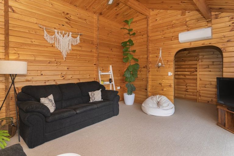 Photo of property in 1 Adams Road, Whataupoko, Gisborne, 4010