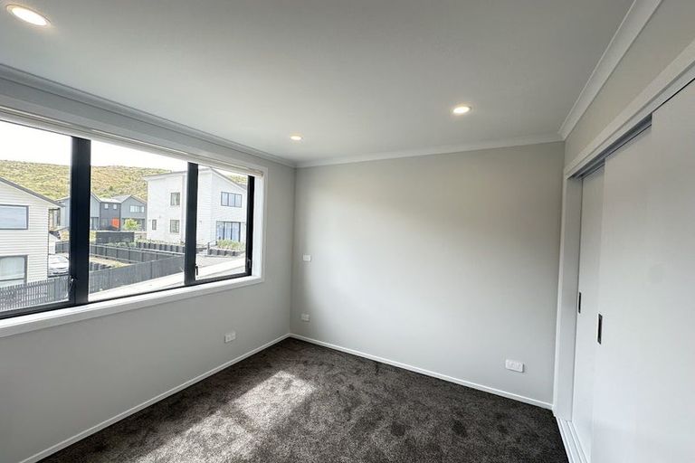 Photo of property in 32 Bee Lane, Whitby, Porirua, 5024