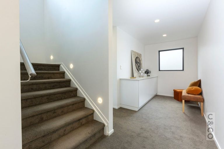 Photo of property in 21 Princes Street, Riverhead, 0820