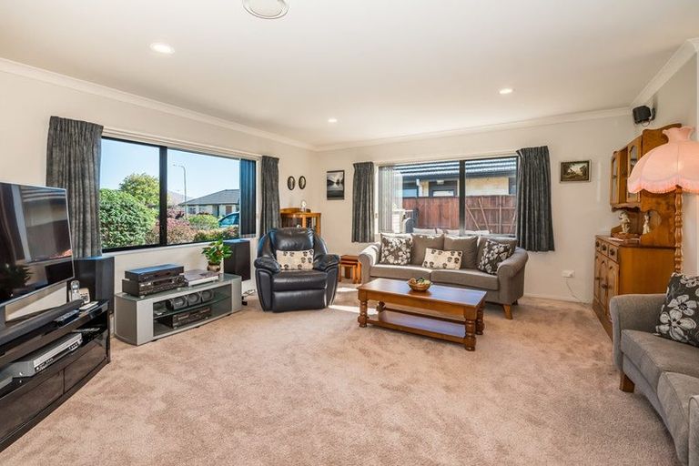 Photo of property in 23 Manhattan Court, Paraparaumu Beach, Paraparaumu, 5032