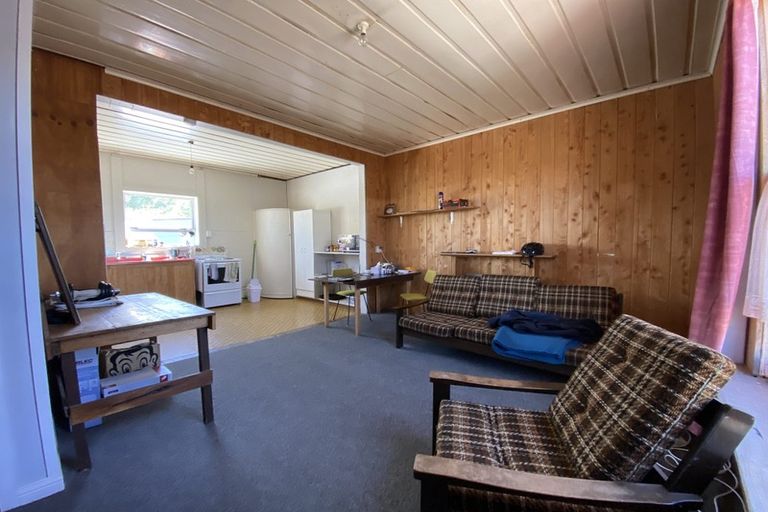 Photo of property in 96 Bridge Street, Eltham, 4322