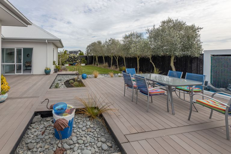 Photo of property in 3 Te Wairewa Street, Pegasus, 7612