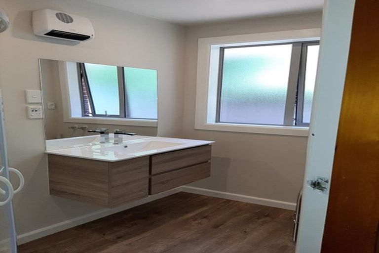 Photo of property in 4/66 Office Road, Merivale, Christchurch, 8014