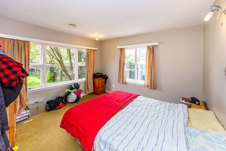 Photo of property in 103 Aorangi Road, Bryndwr, Christchurch, 8053
