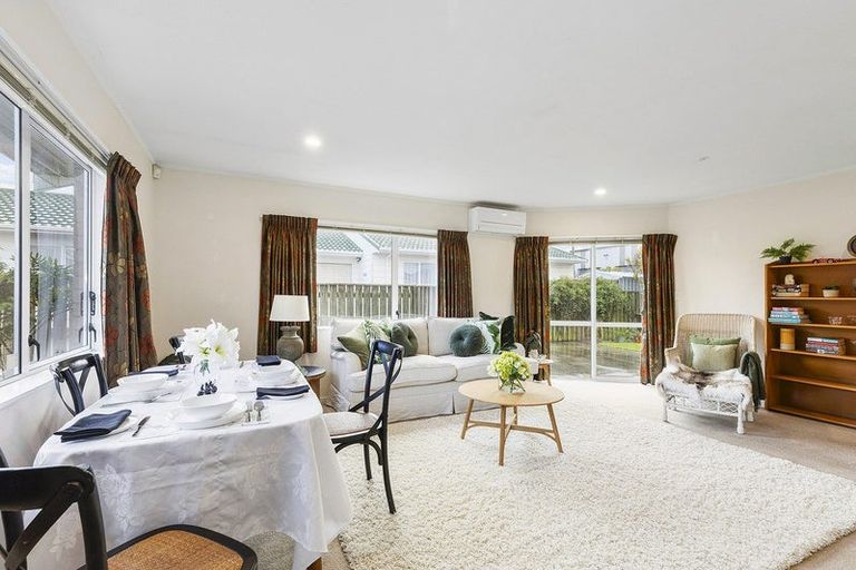 Photo of property in 4/63 Main Road, Titahi Bay, Porirua, 5022