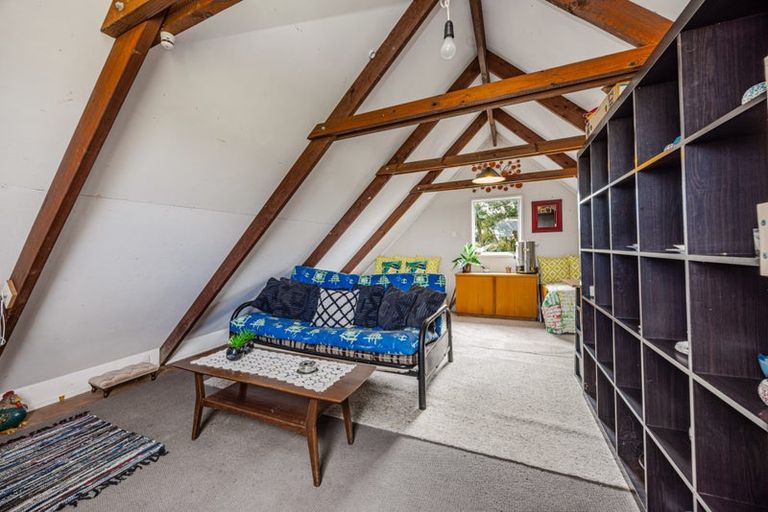 Photo of property in 613 Paparata Road, Bombay, 2675