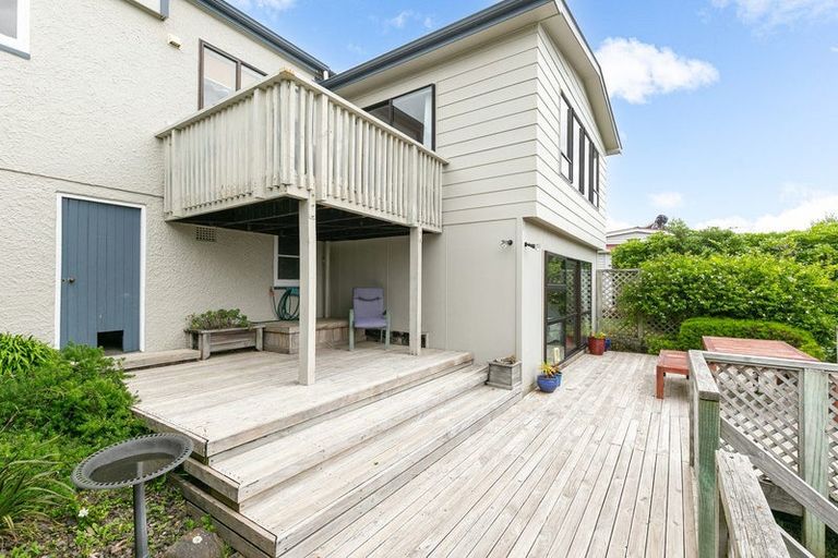 Photo of property in 51 Kinghorne Street, Strathmore Park, Wellington, 6022