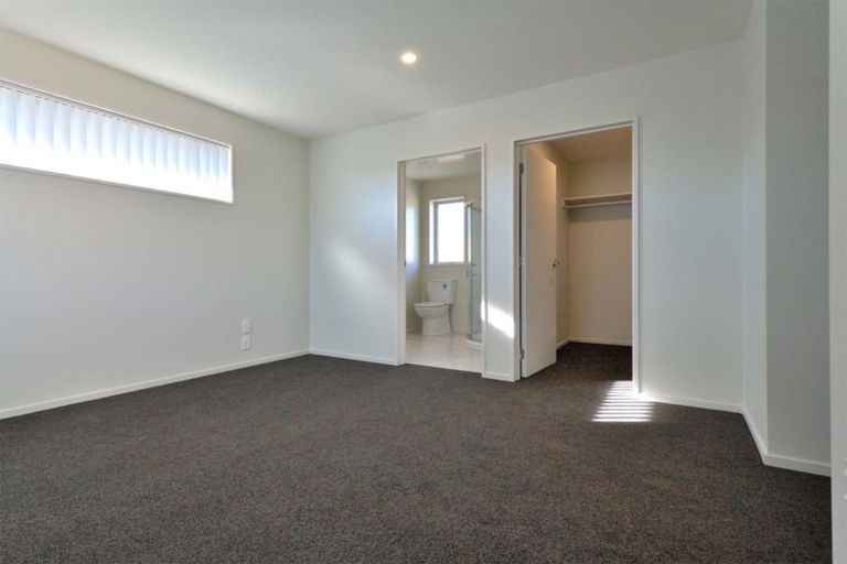 Photo of property in 10 Keeper Close, Woodend, 7610