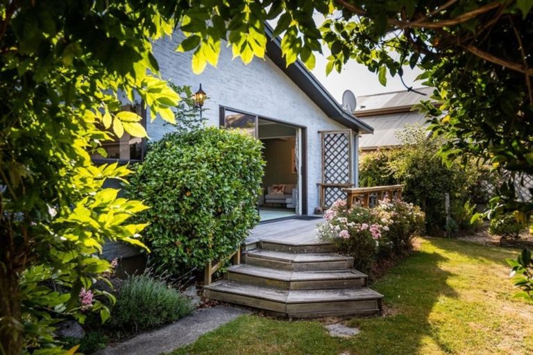 Photo of property in 21 Thomson Street, Arrowtown, 9302