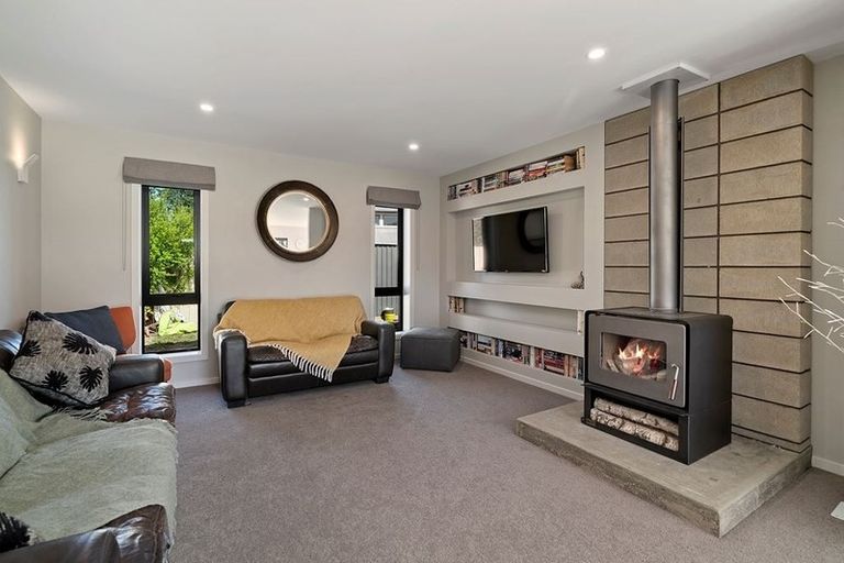 Photo of property in 26 Pisa Moorings Road, Mount Pisa, Cromwell, 9383