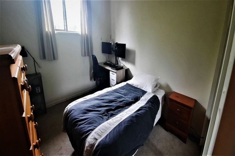 Photo of property in 1/16b Montclare Avenue, Ilam, Christchurch, 8041