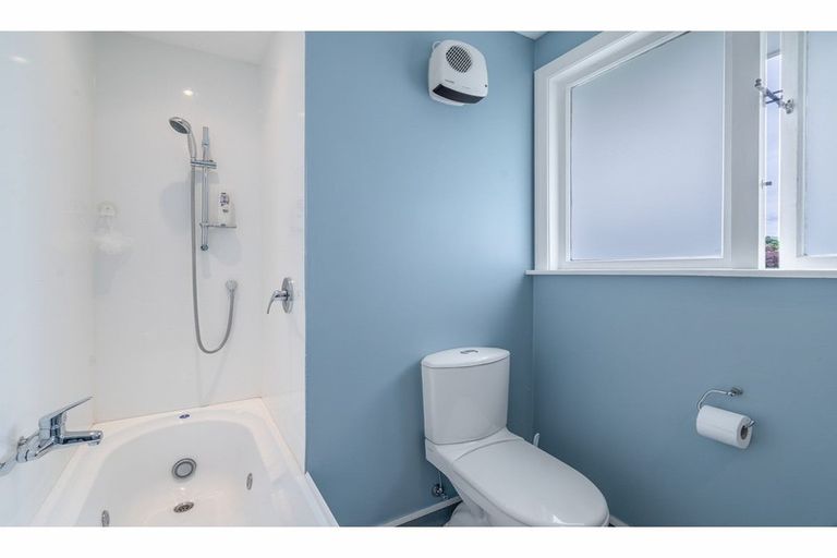 Photo of property in 27 Syndic Street, Cromwell, 9310