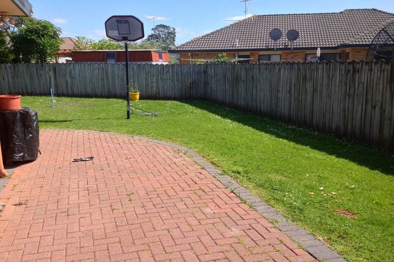 Photo of property in 3 Foxley Place, Burswood, Auckland, 2013