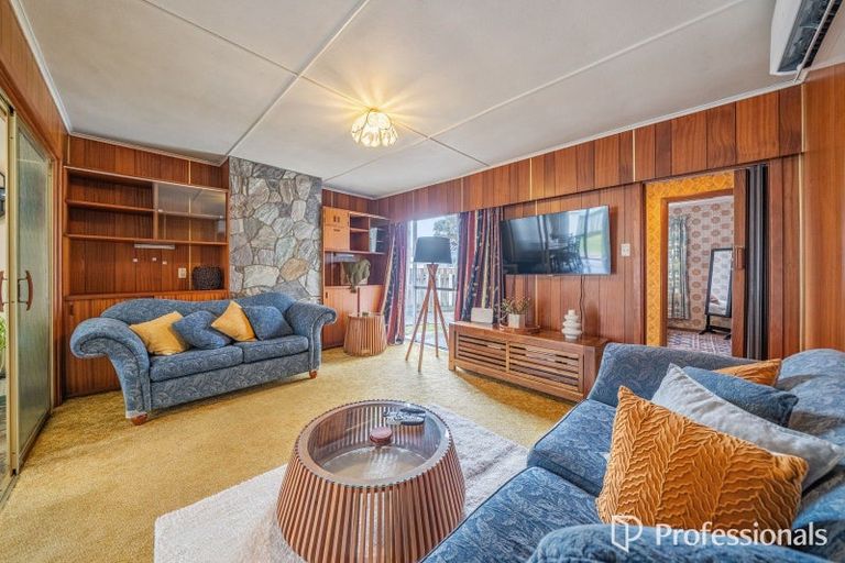 Photo of property in 33 Donnelley Drive, Wainuiomata, Lower Hutt, 5014