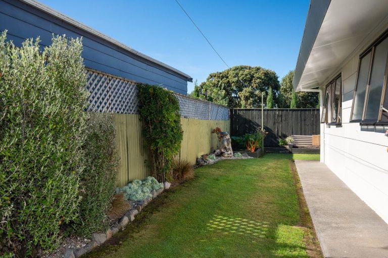 Photo of property in 8/10 Clifton Road, Haumoana, 4102